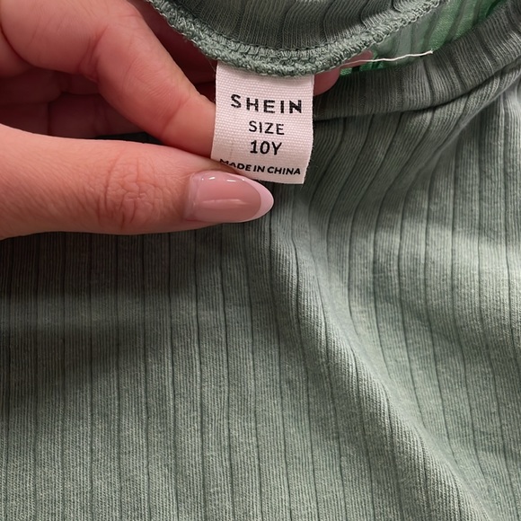 SHEIN green top - Picture 3 of 3
